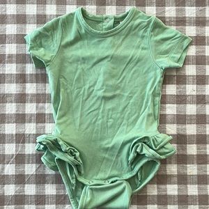 Kate Quinn double ruffle leg green 3-6